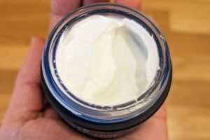 Night Cream vs Moisturizer: How Night Creams Aid Skin Repair and Regeneration